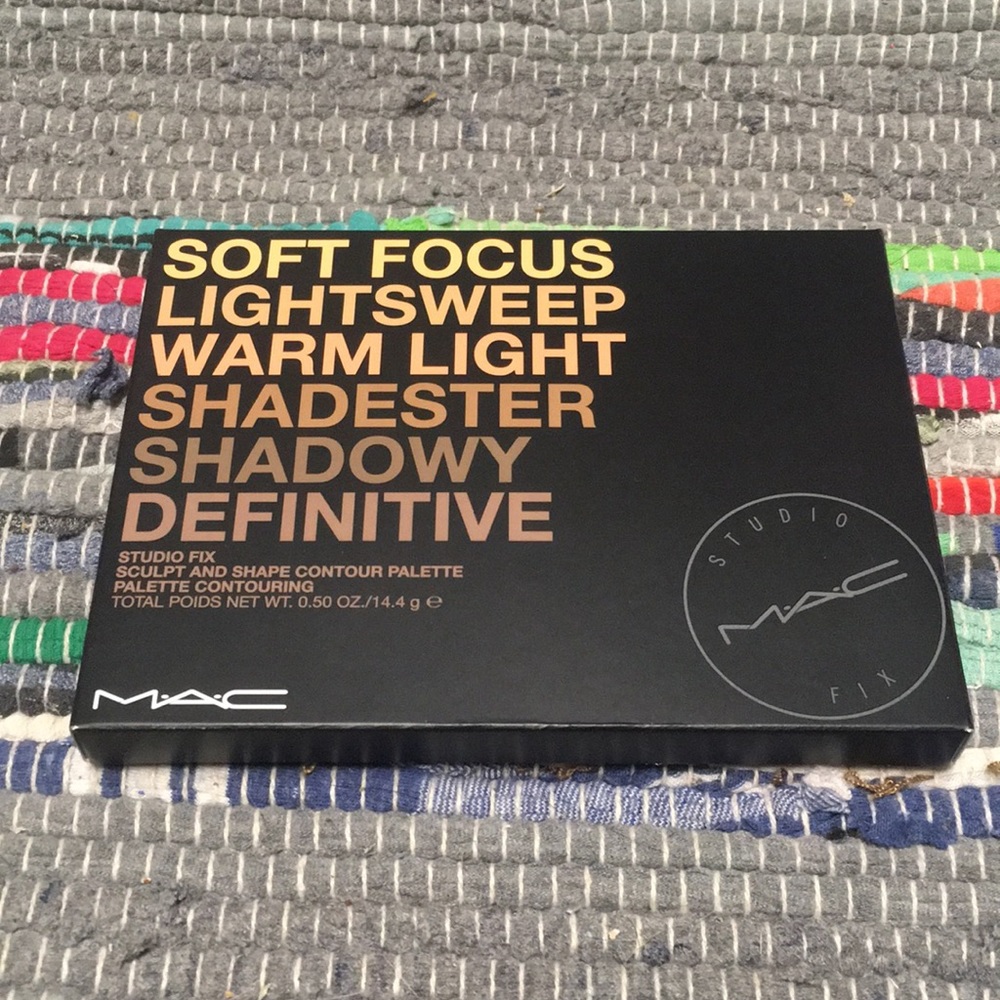 BRAND NEW MAC CONTOUR PALETTE